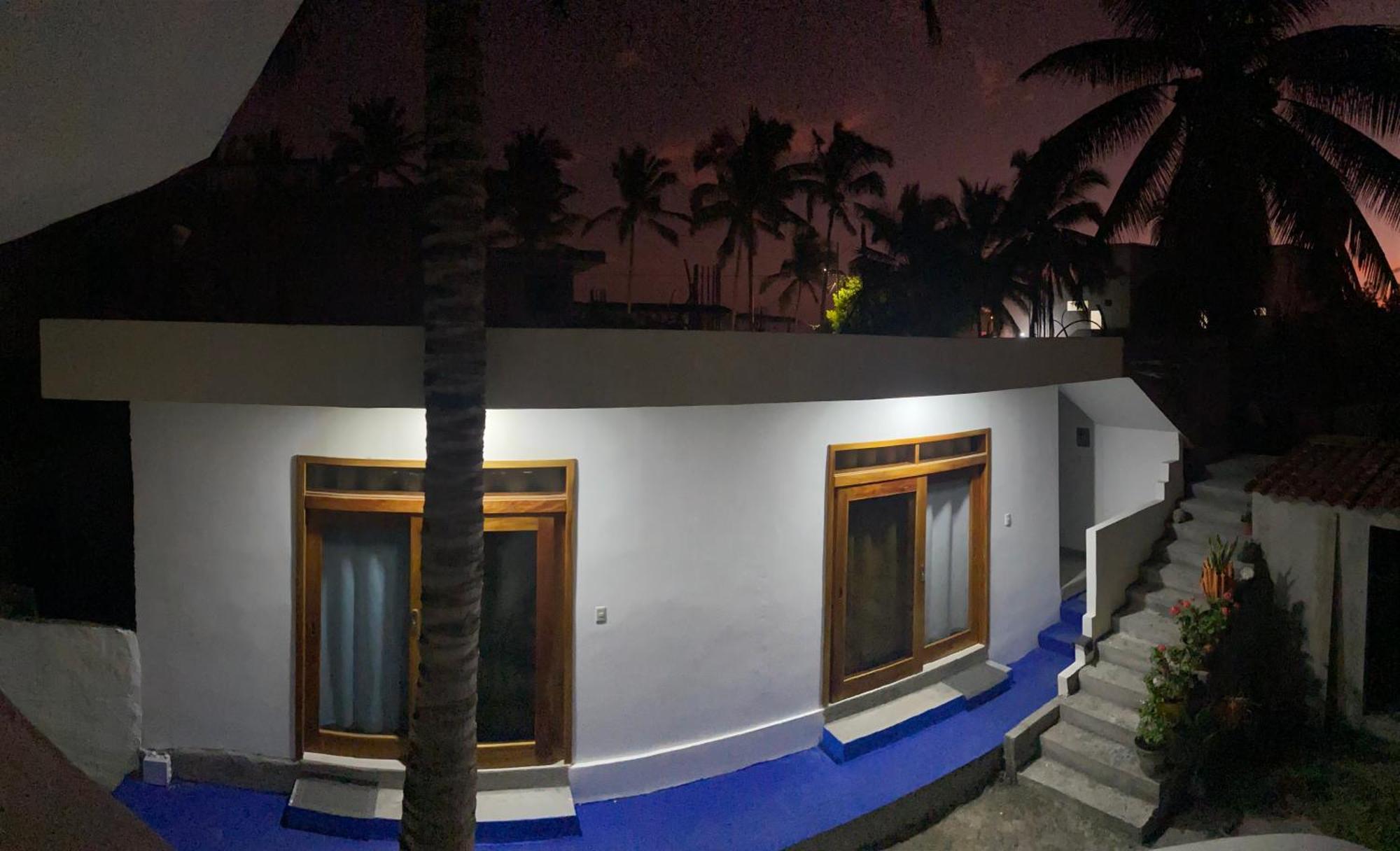 Penguin House Hotel Puerto Villamil Eksteriør billede